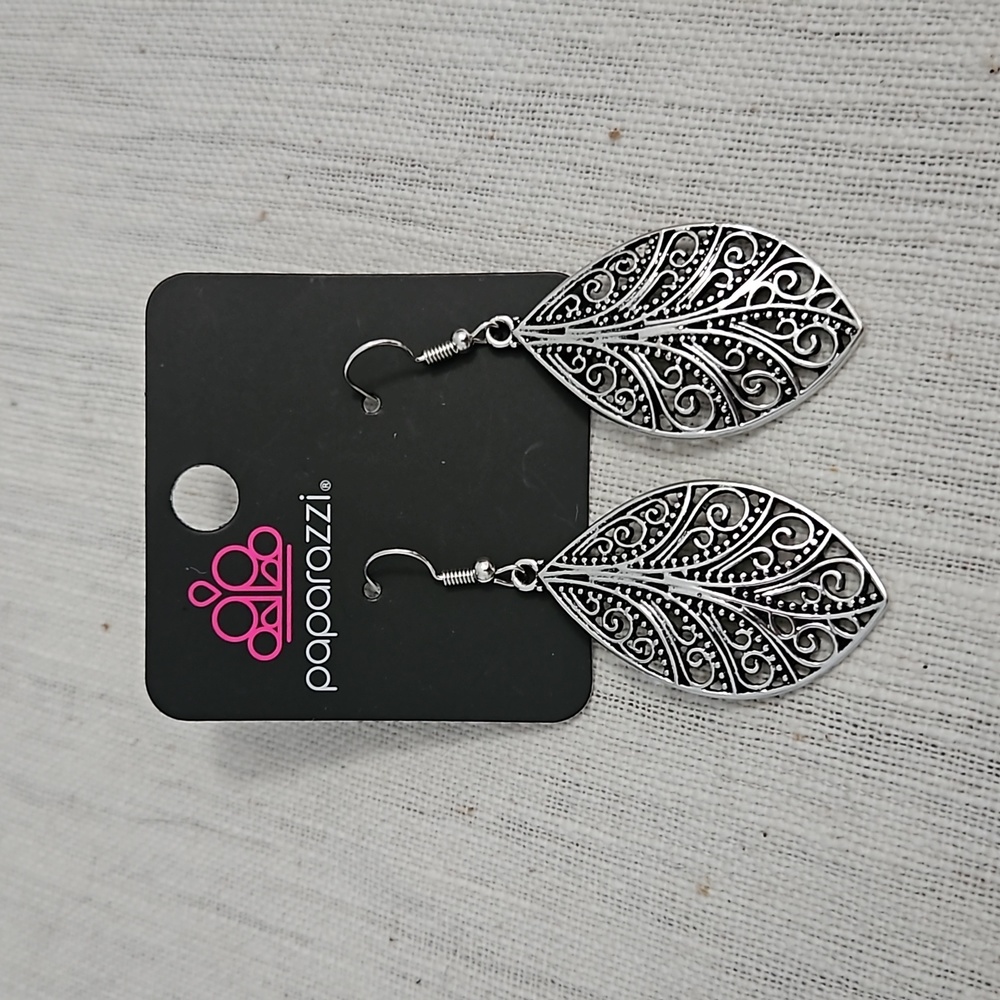 NEW Paparazzi 1.5" Silver-Colored Leaf Earrings